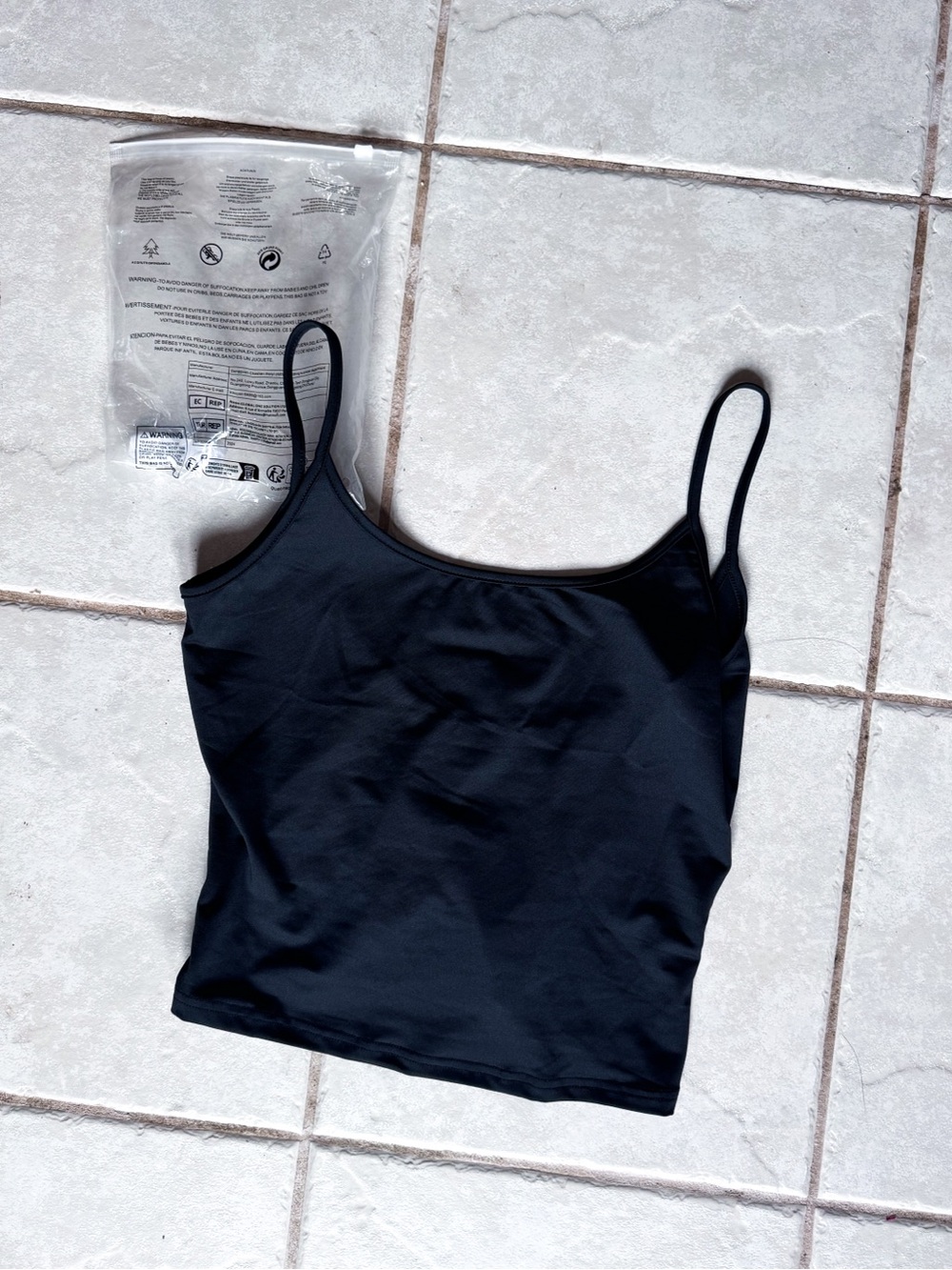 Temu • Low Back Cropped Tank Top